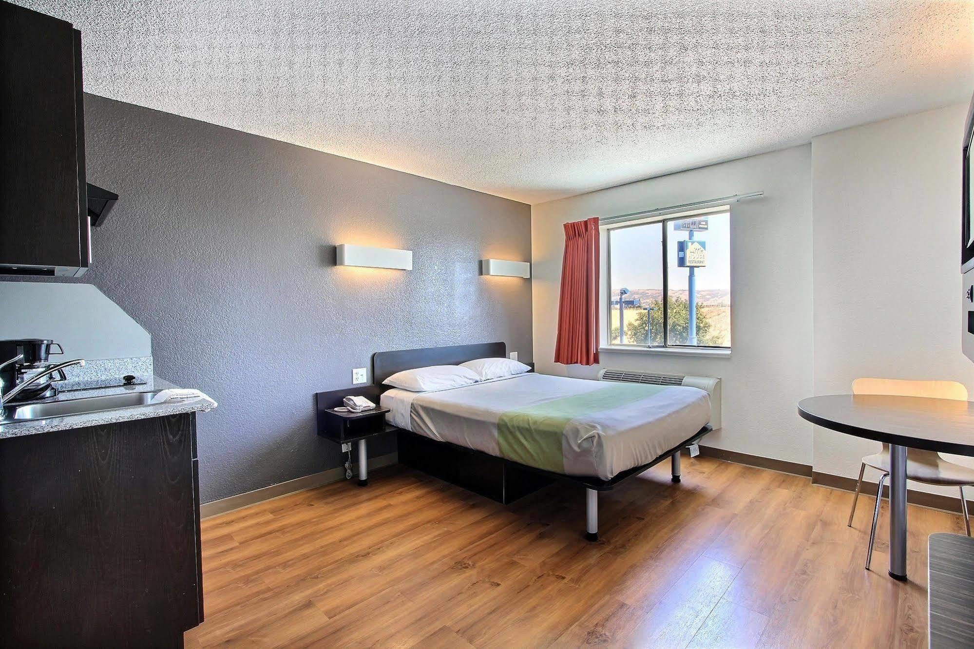 Motel 6-Gilroy, Ca Zewnętrze zdjęcie